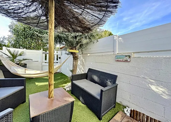 Rez De Jardin A 900M De La Plage
