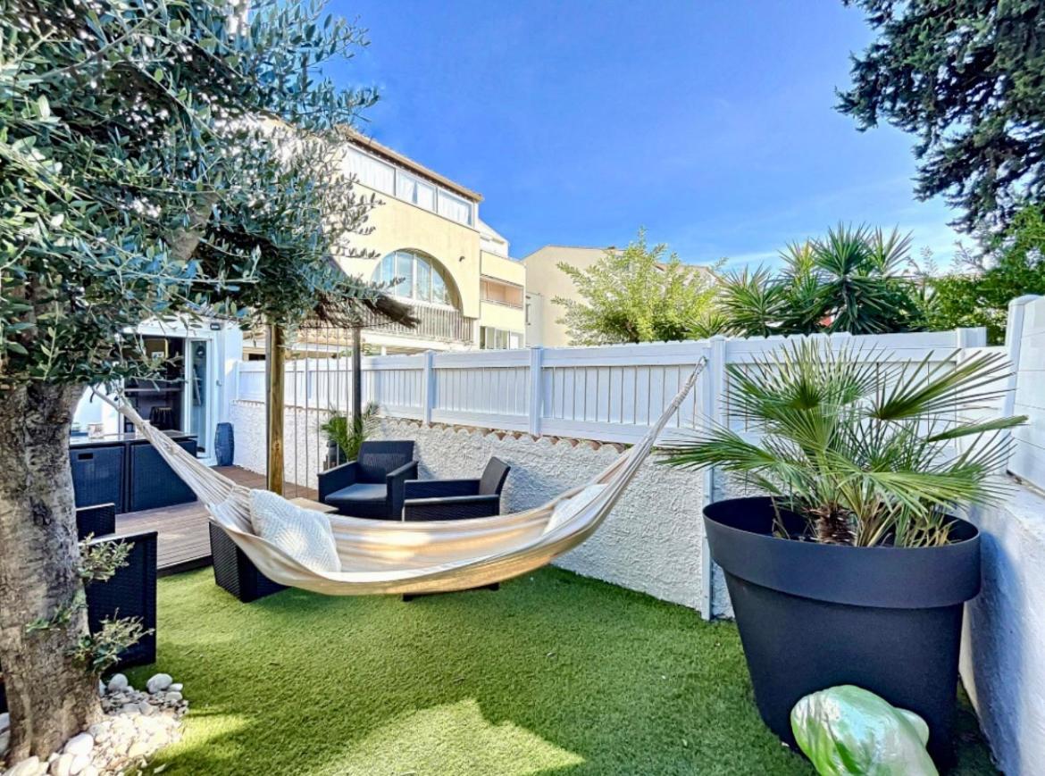 Rez De Jardin A 900m De La * Agde